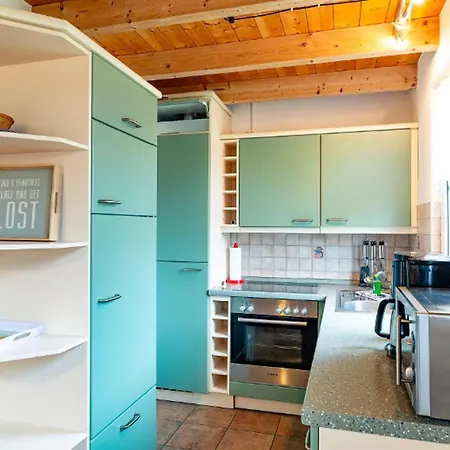 בית נופש 25 *